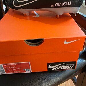 Nike size 7.5